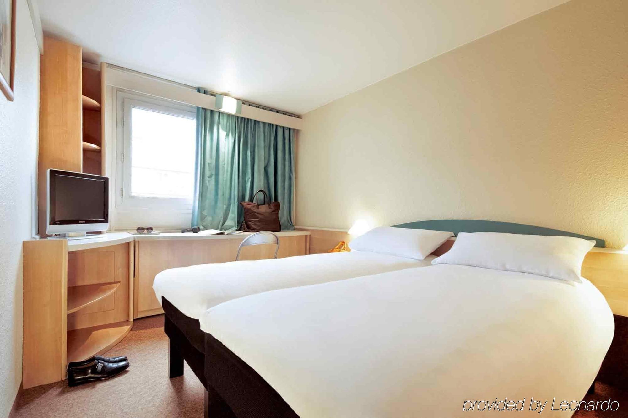Ibis Mulhouse Ile Napoleon Hotel Sausheim Exterior photo